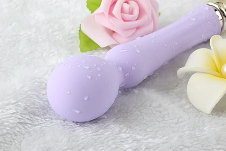 Confidence Pre-Heating Wand Massager